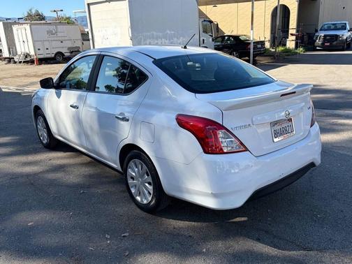 2017 Nissan Versa 1.6 SV