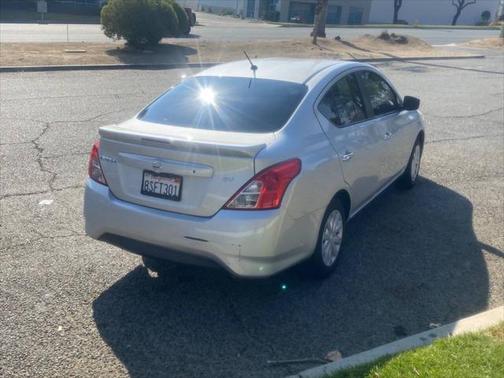 2018 Nissan Versa 1.6 SV
