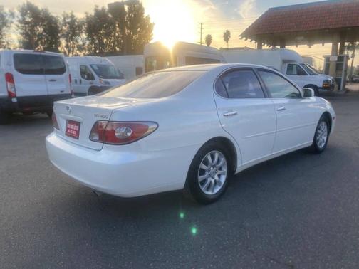 2002 Lexus ES 300 Base