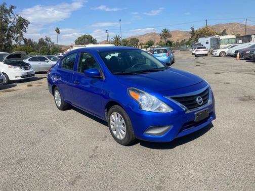 2016 Nissan Versa 1.6 S+