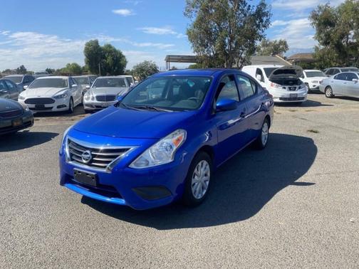 2016 Nissan Versa 1.6 S+