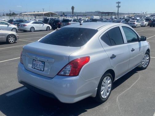 2018 Nissan Versa 1.6 S