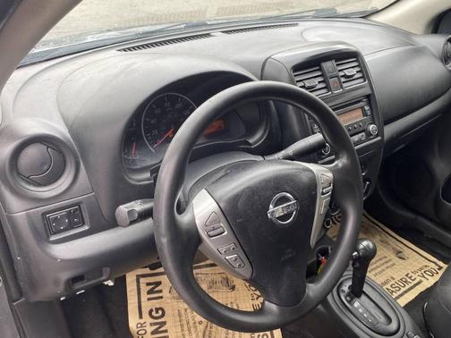 2017 Nissan Versa 1.6 S+