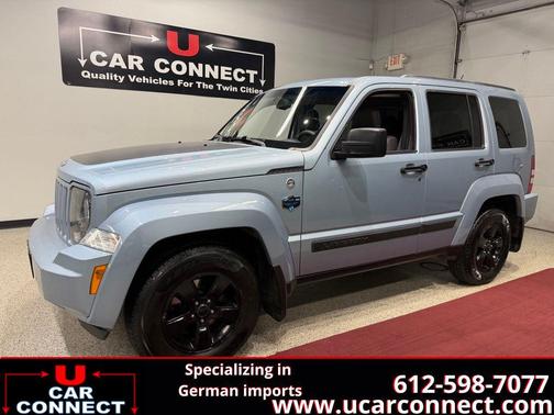 Winter Chill Pearlcoat 2012 Jeep Liberty Sport