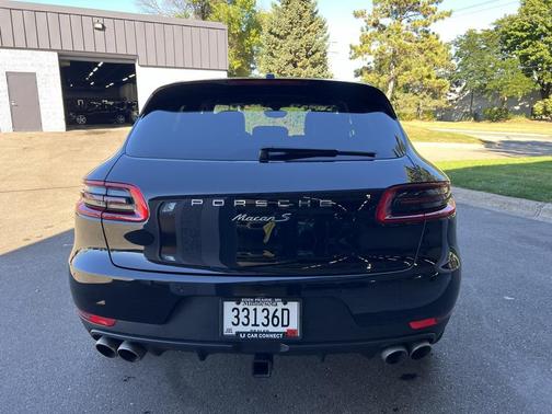 2015 Porsche Macan S