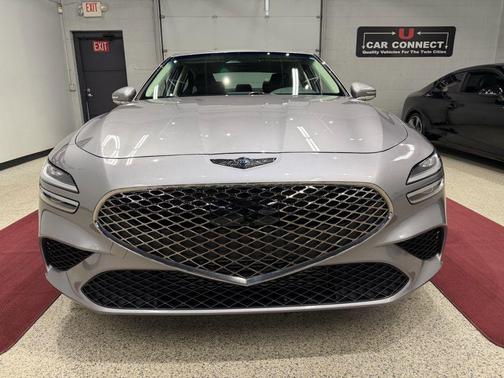 2023 Genesis G70 2.0T AWD