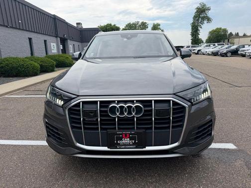 Gray Metallic 2020 Audi Q7 55 Prestige