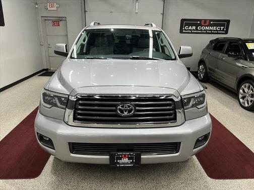 2019 Toyota Sequoia SR5