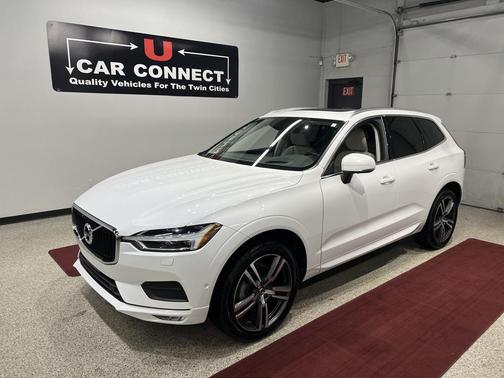 2018 Volvo XC60 T5 Momentum