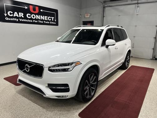 2019 Volvo XC90 T6 Momentum