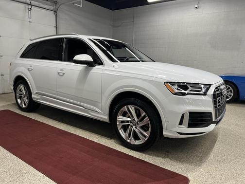 2020 Audi Q7 55 Premium Plus