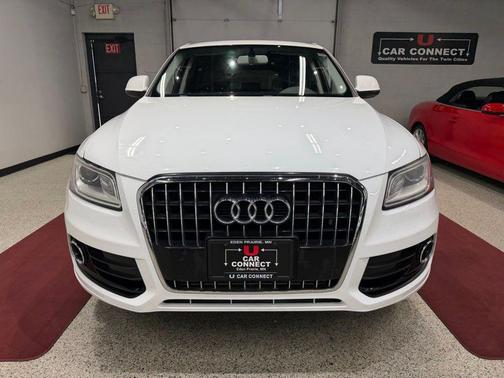 Ibis White 2014 Audi Q5 2.0T Premium