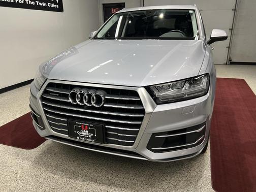 2019 Audi Q7 45 Premium Plus