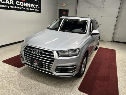 2019 Audi Q7 45 Premium Plus