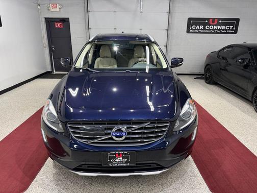 Magic Blue Metallic 2016 Volvo XC60 T6 Drive-E Platinum