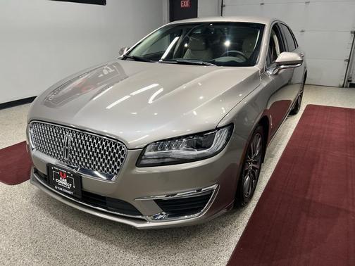 2019 Lincoln MKZ Standard