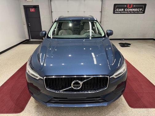 Denim Blue Metallic 2018 Volvo XC60 T5 Momentum