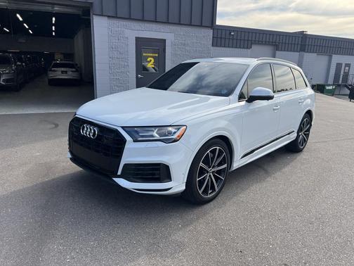 2020 Audi Q7 55 Premium Plus