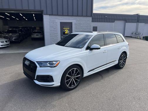 2020 Audi Q7 55 Premium Plus