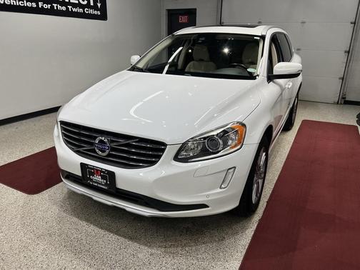 2017 Volvo XC60 T5 Inscription