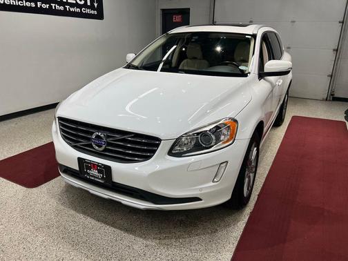 2017 Volvo XC60 T5 Inscription