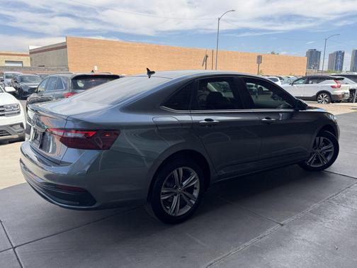 2022 Volkswagen Jetta 1.5T SE