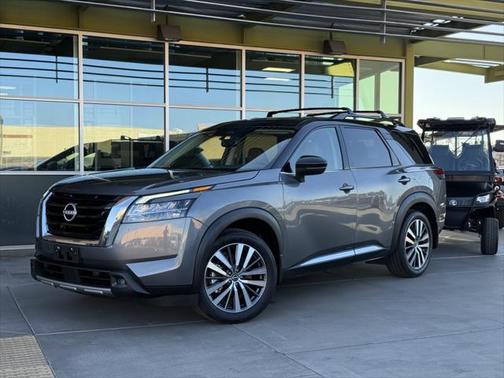 2022 Nissan Pathfinder Platinum 2WD