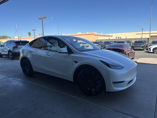 2023 Tesla Model Y Performance Dual Motor All-Wheel Drive