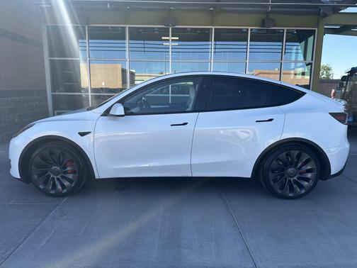 2023 Tesla Model Y Performance Dual Motor All-Wheel Drive