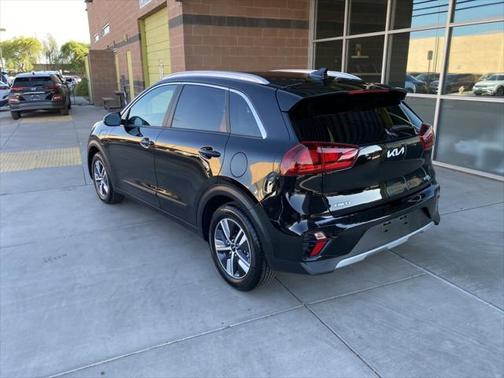 2022 Kia Niro LXS