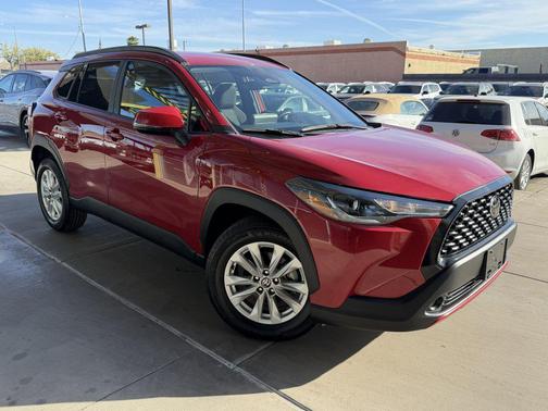 2023 Toyota Corolla Cross LE