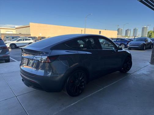2022 Tesla Model Y Performance Dual Motor All-Wheel Drive