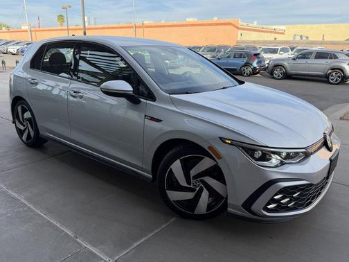 2024 Volkswagen Golf GTI 2.0T S DSG