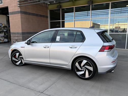 2024 Volkswagen Golf GTI 2.0T S DSG
