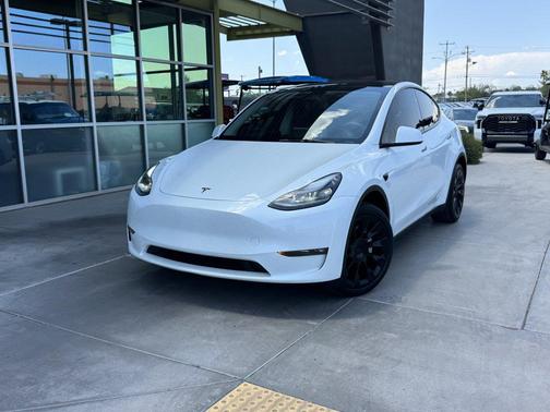 2023 Tesla Model Y Long Range Dual Motor All-Wheel Drive