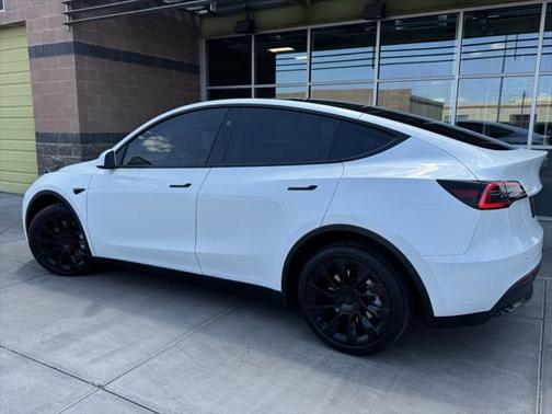 2023 Tesla Model Y Long Range Dual Motor All-Wheel Drive