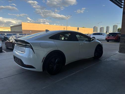 2024 Toyota Prius Prime SE
