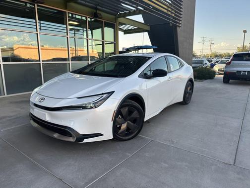 2024 Toyota Prius Prime SE