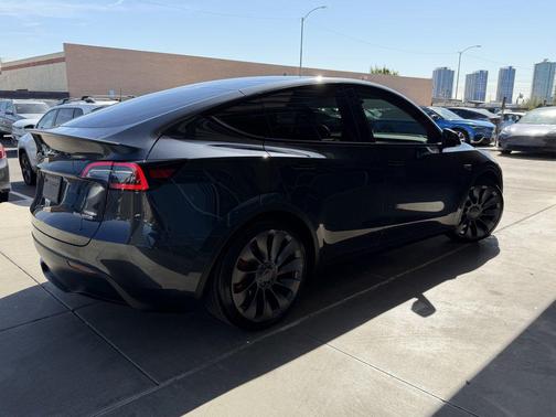 2024 Tesla Model Y Performance Dual Motor All-Wheel Drive