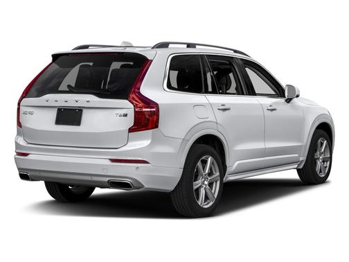 2018 Volvo XC90 Hybrid T8 Momentum