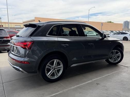 2024 Audi Q5 55 S line Premium