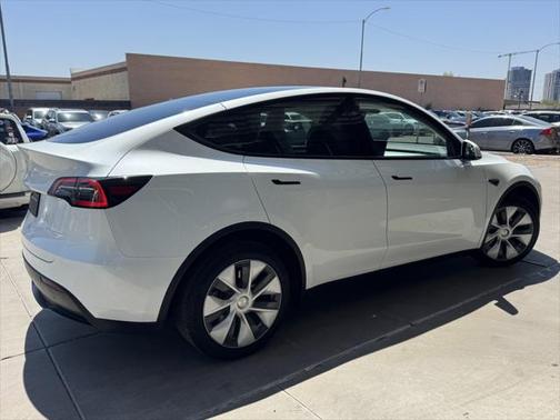 2024 Tesla Model Y Long Range Dual Motor All-Wheel Drive