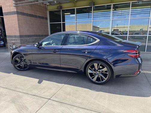 2023 Genesis G70 2.0T RWD