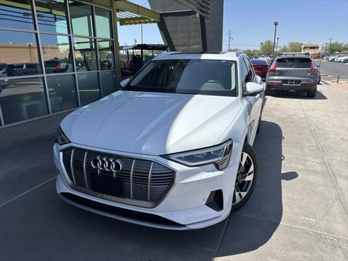 2022 Audi e-tron Premium
