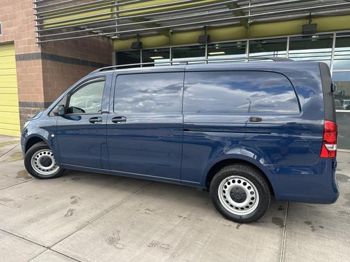 2022 Mercedes-Benz Metris Base