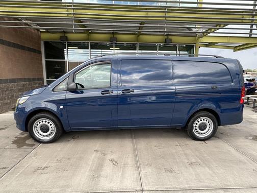 2022 Mercedes-Benz Metris Base