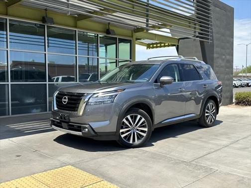 2022 Nissan Pathfinder Platinum 2WD
