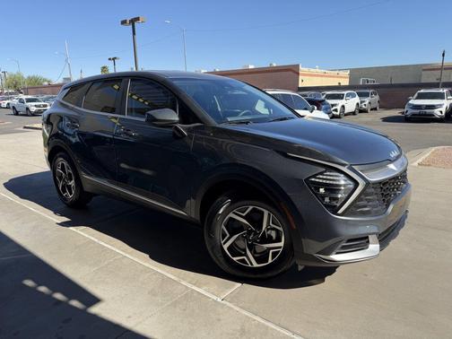 2024 Kia Sportage LX