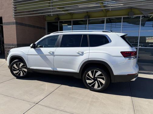 2024 Volkswagen Atlas 2.0T SEL