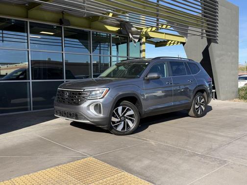 2024 Volkswagen Atlas 2.0T SE w/Technology